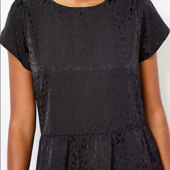 LOFT Tops - Unworn! 🖤 LOFT tulip-sleeve peplum blouse